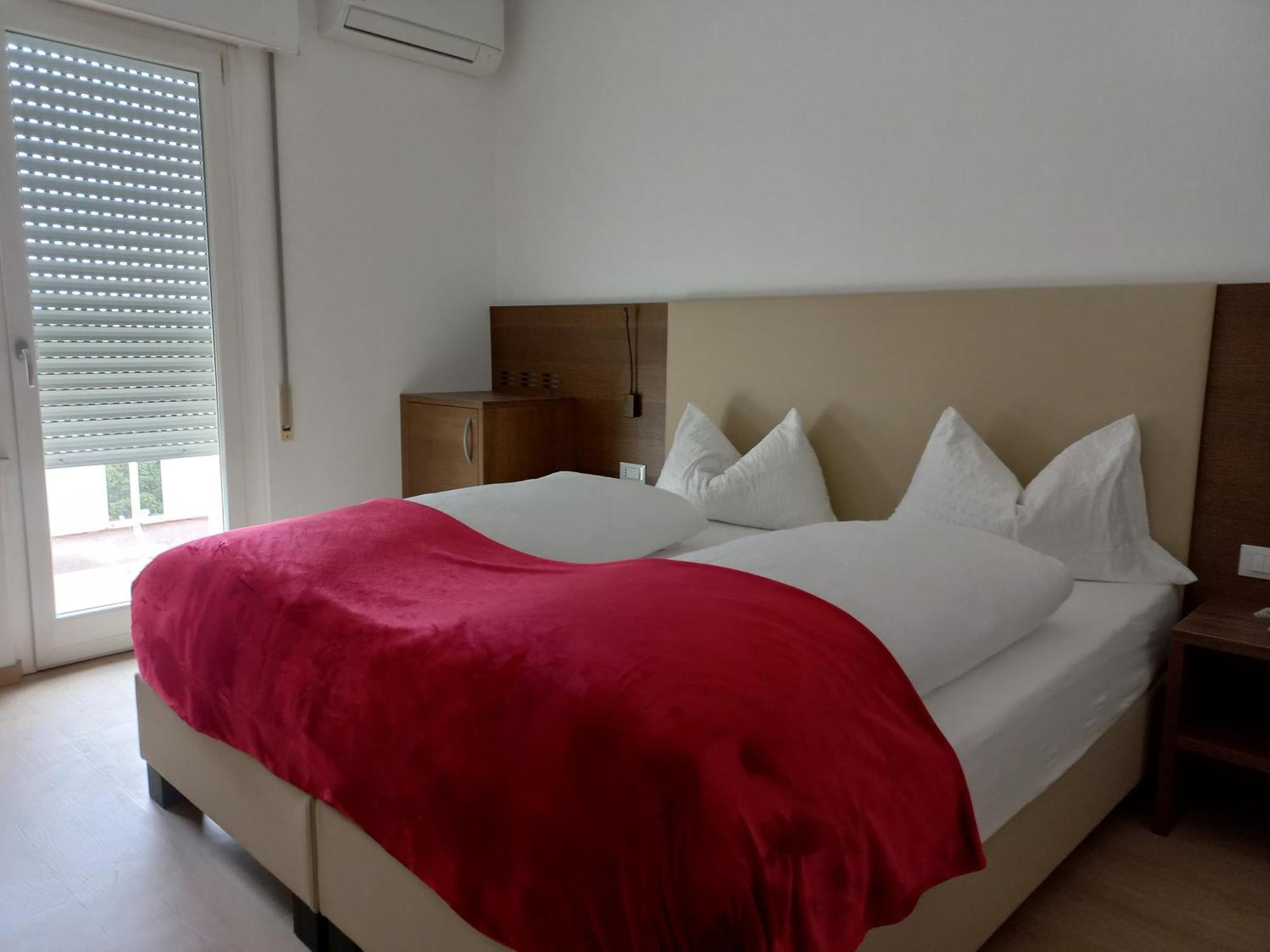 Hotel Lux Merano Ruang foto