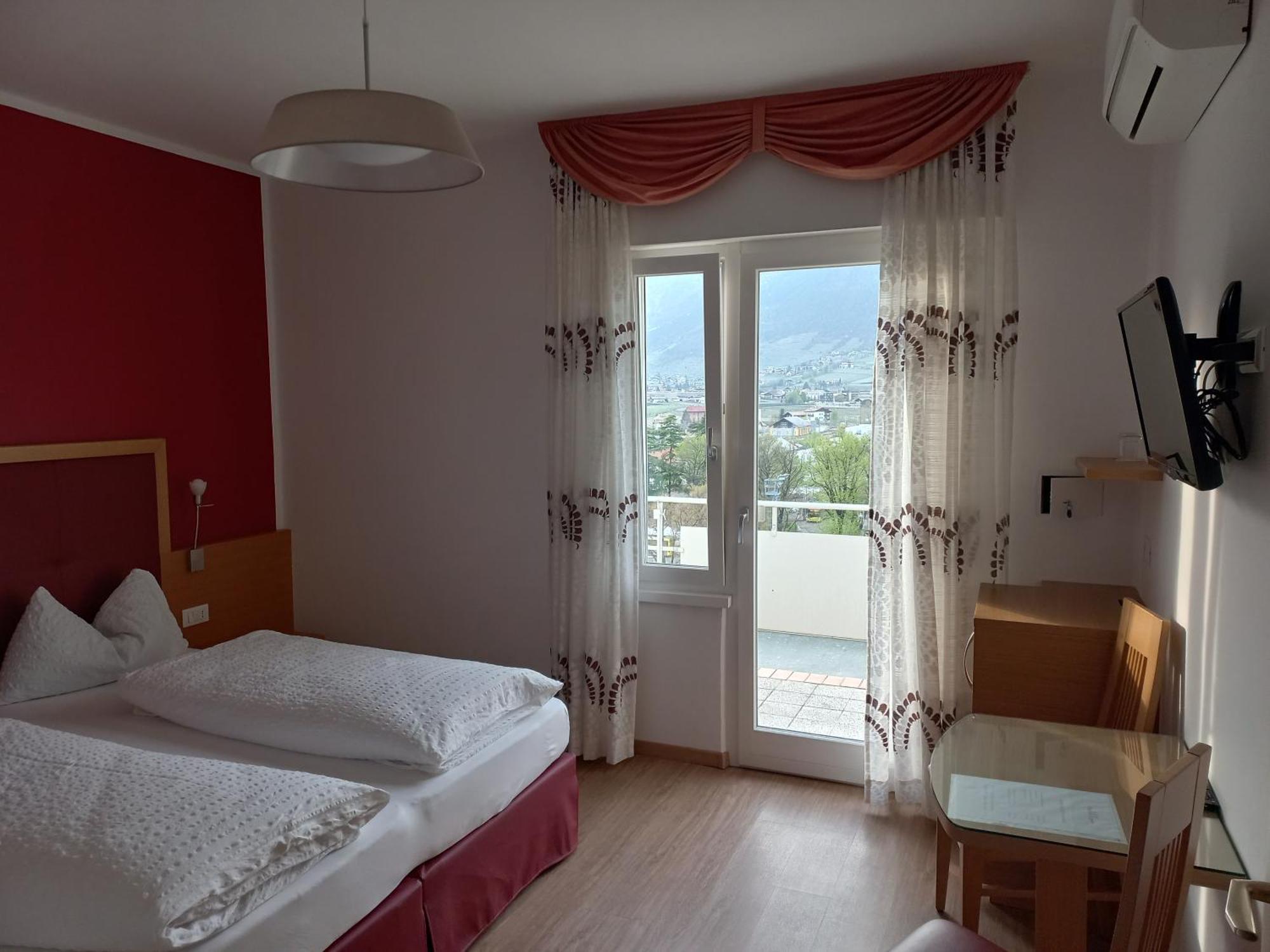 Hotel Lux Merano Ruang foto