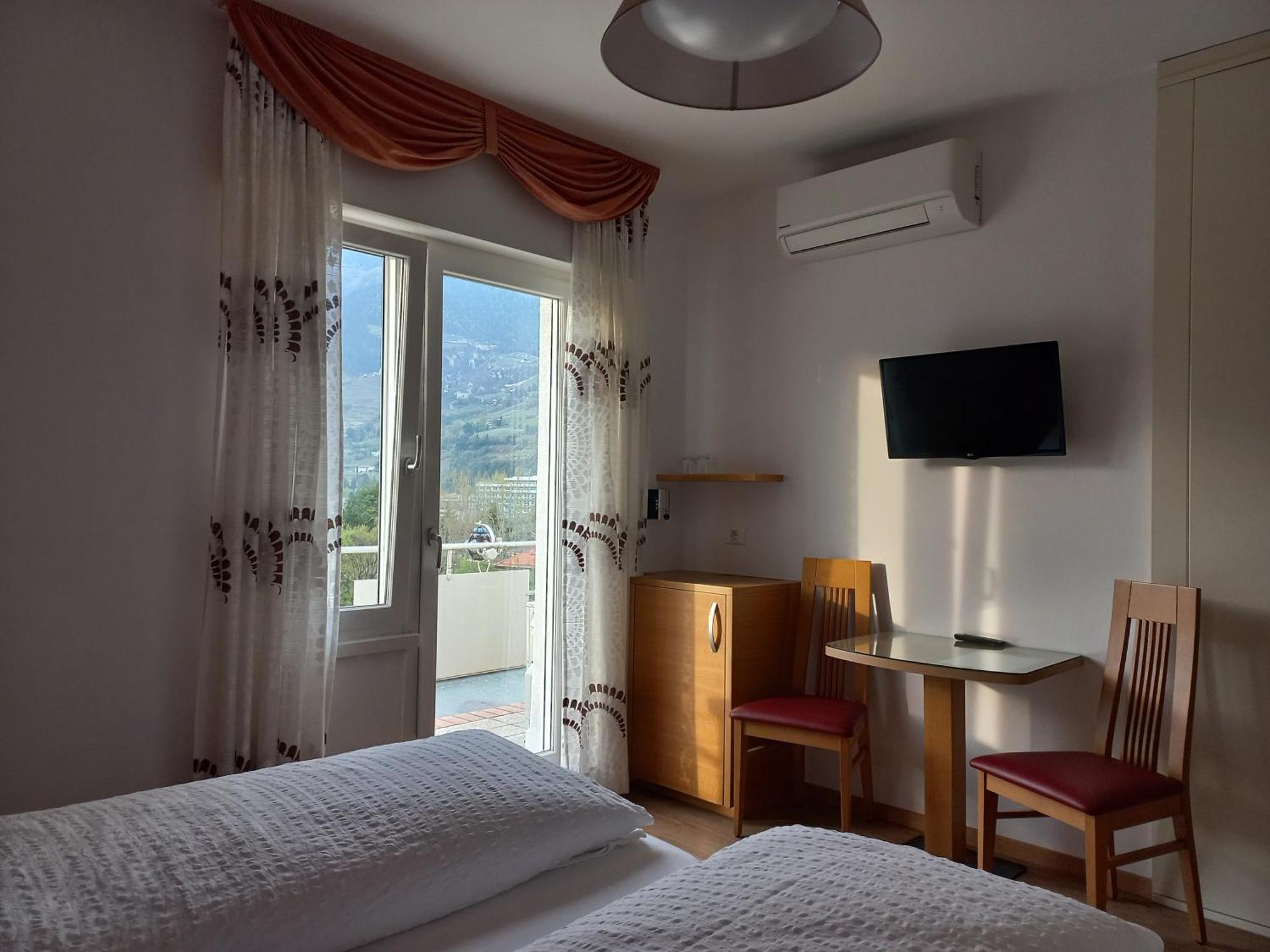 Hotel Lux Merano Ruang foto