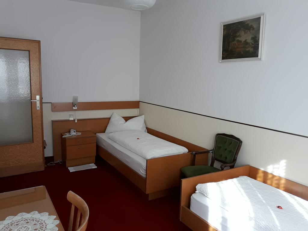 Hotel Lux Merano Bagian luar foto