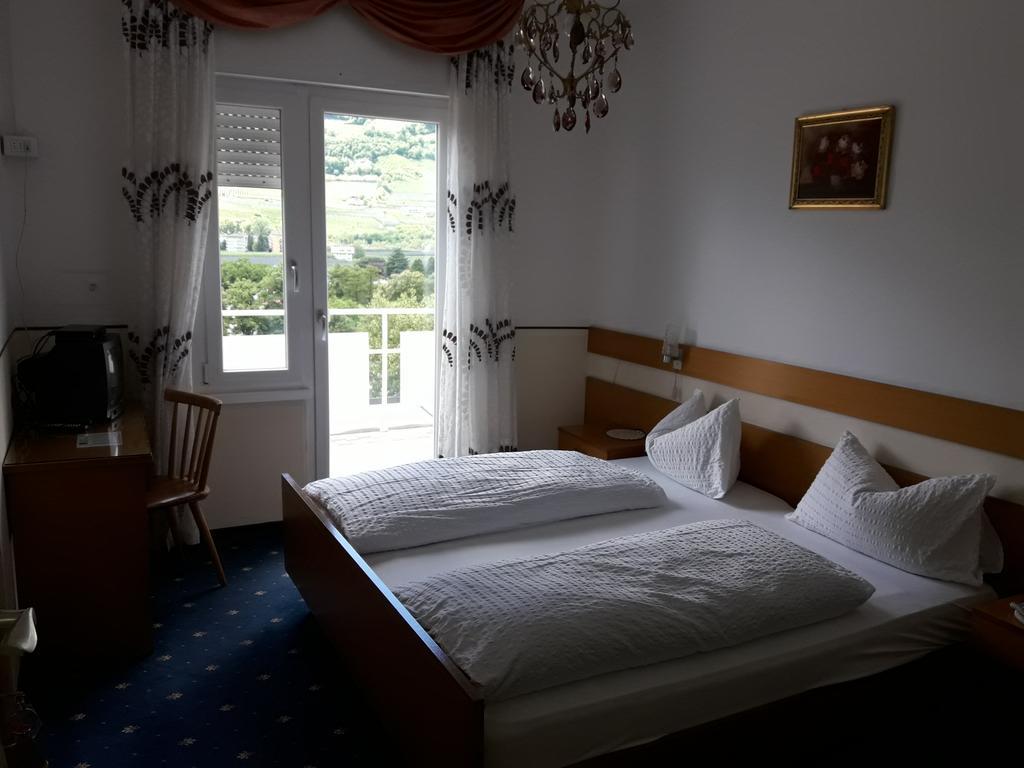 Hotel Lux Merano Bagian luar foto