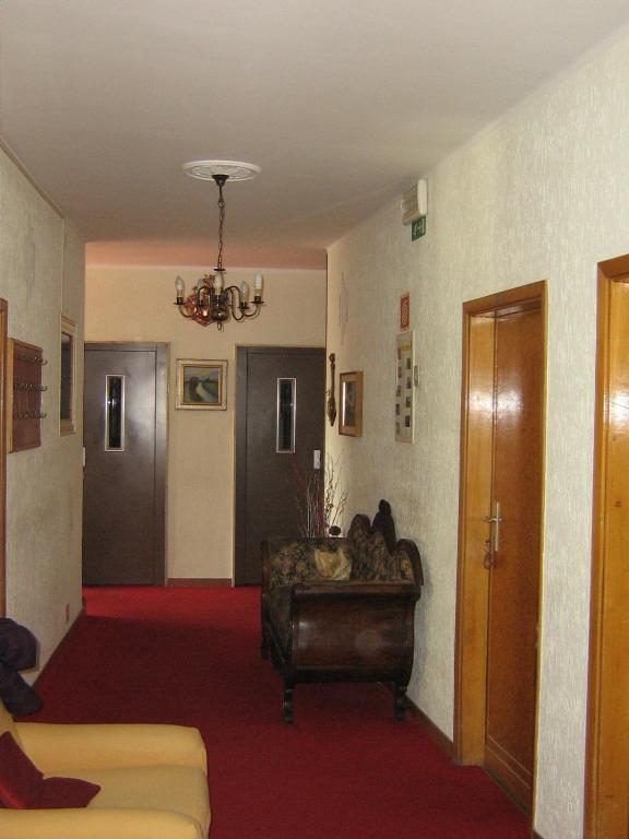 Hotel Lux Merano Bagian luar foto